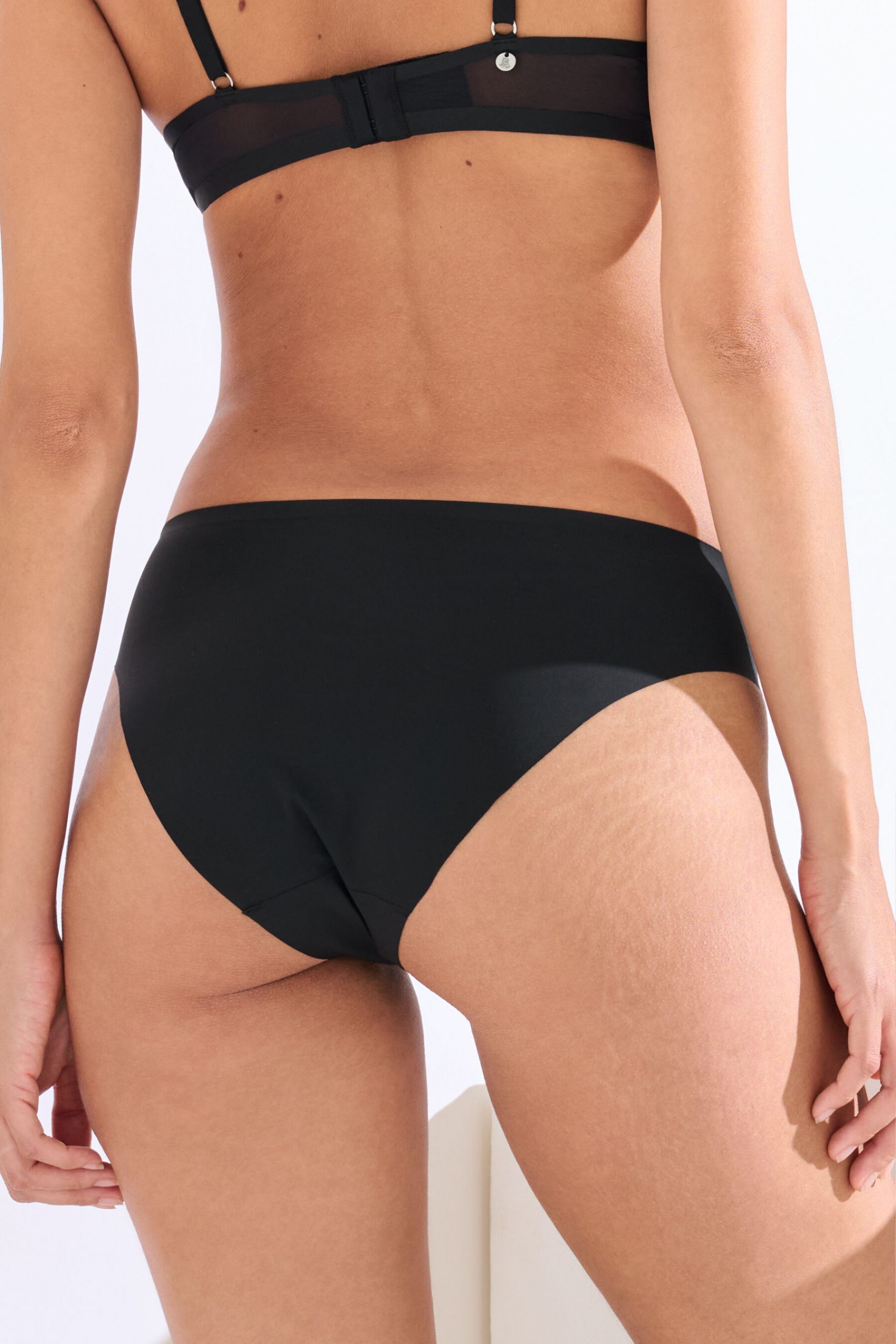 slip paris 2235402 1