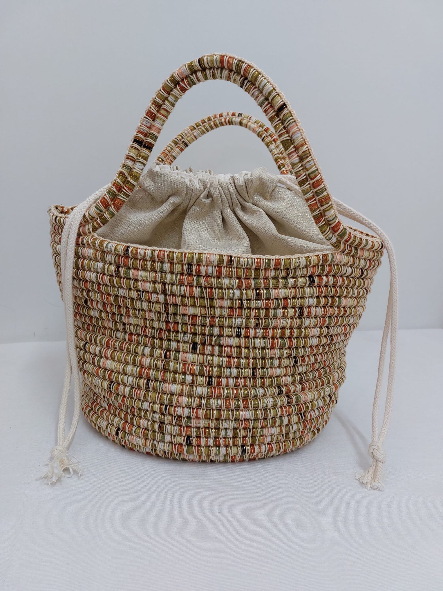 <span class="brand">il filo magico </span></br>luz